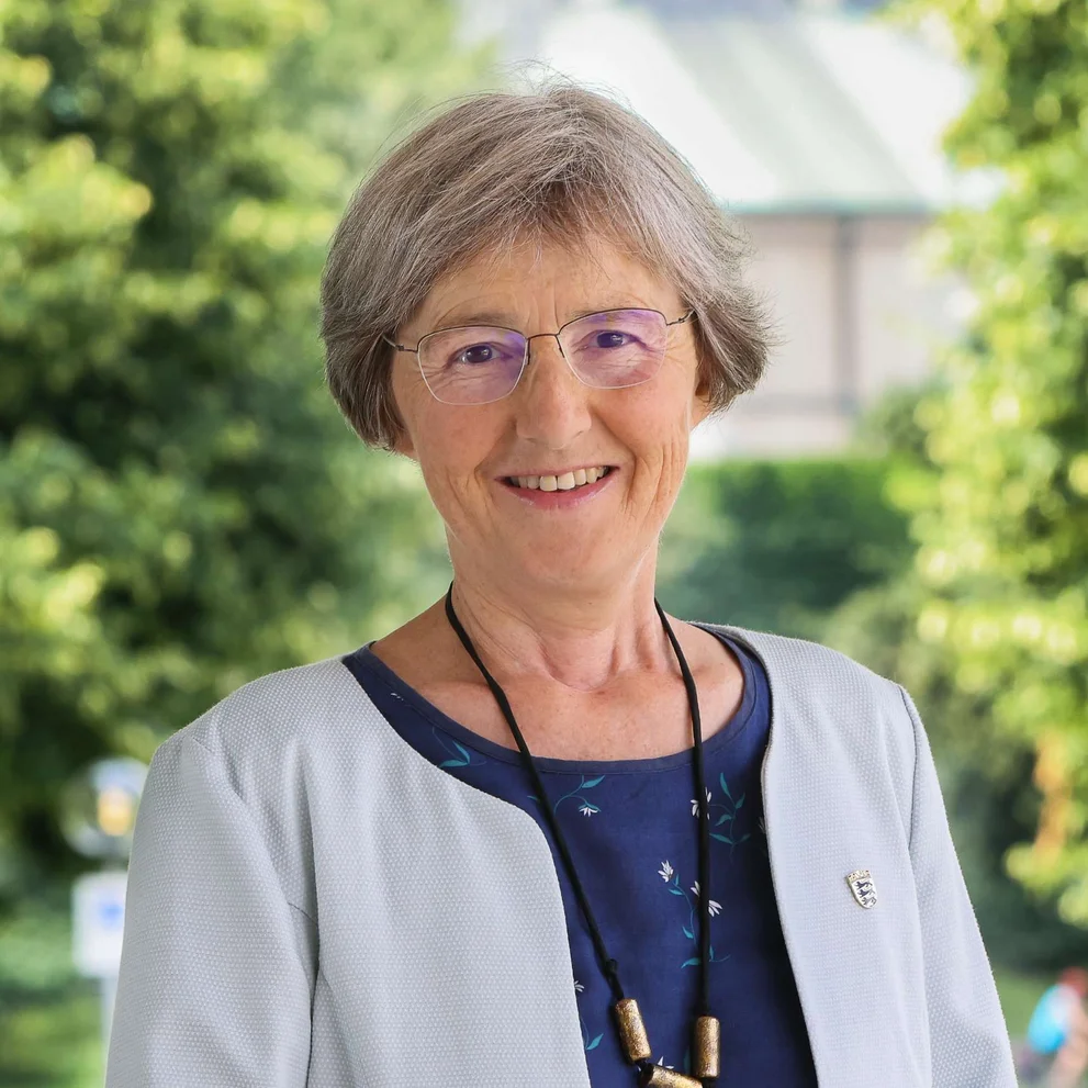 Porträtbild von Stefanie Seemann