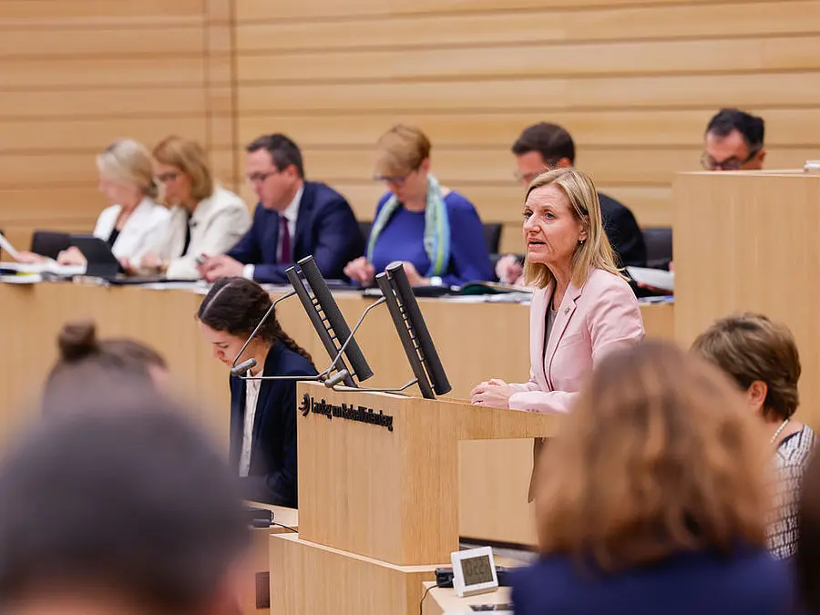 Gudula Achterberg bei der Plenardebatte