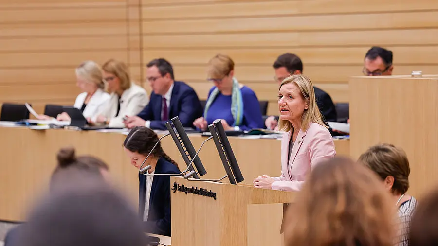 Gudula Achterberg bei der Plenardebatte