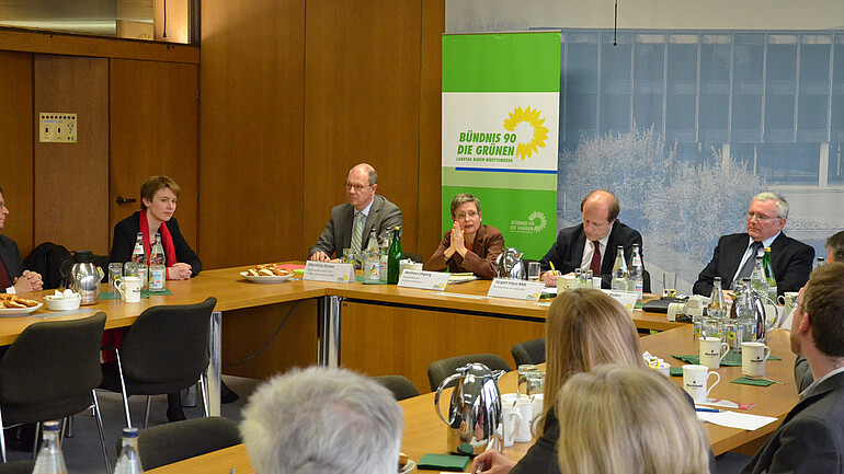 Podiumsdiskussion "Recht auf Mitbestimmung - auch für Richter?"