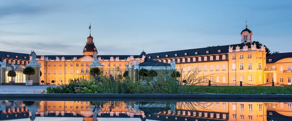 Blick aufs Karlsruher Schloss