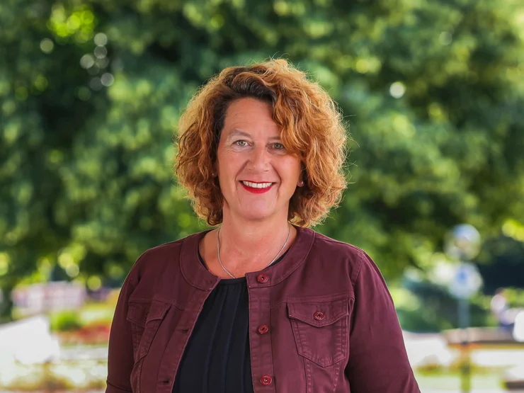 Porträtbild von Petra Krebs