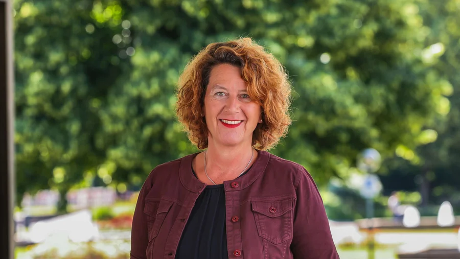 Porträtbild von Petra Krebs