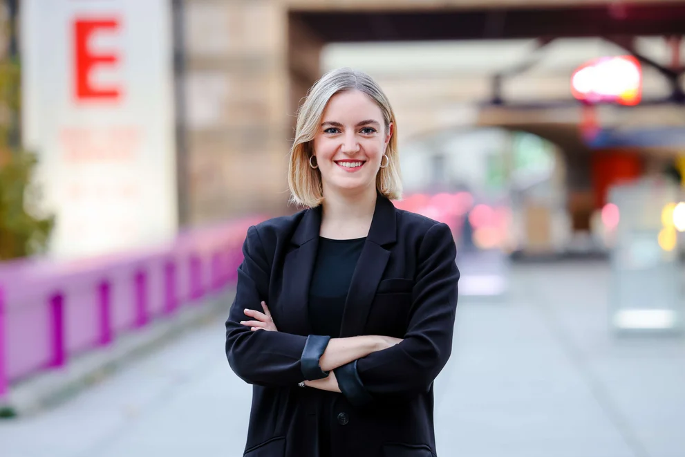 Portraitfoto von Lena Kinzel