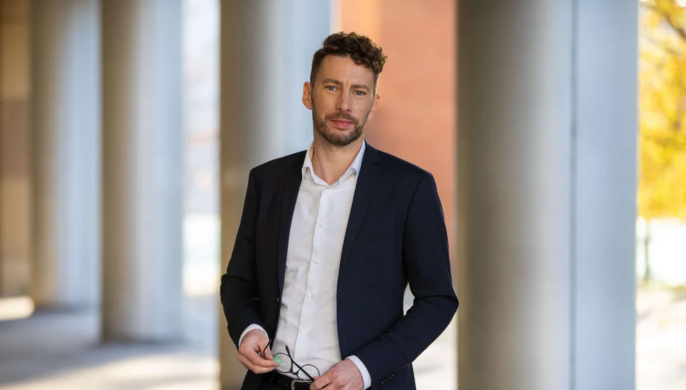 Portraitfoto von Philipp Schultz-Hassler