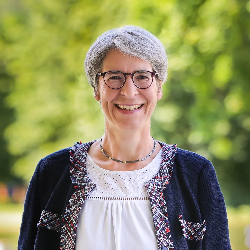 Porträtbild von Elke Zimmer