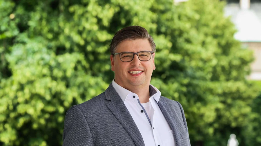 Porträtbild von Daniel Lede Abal