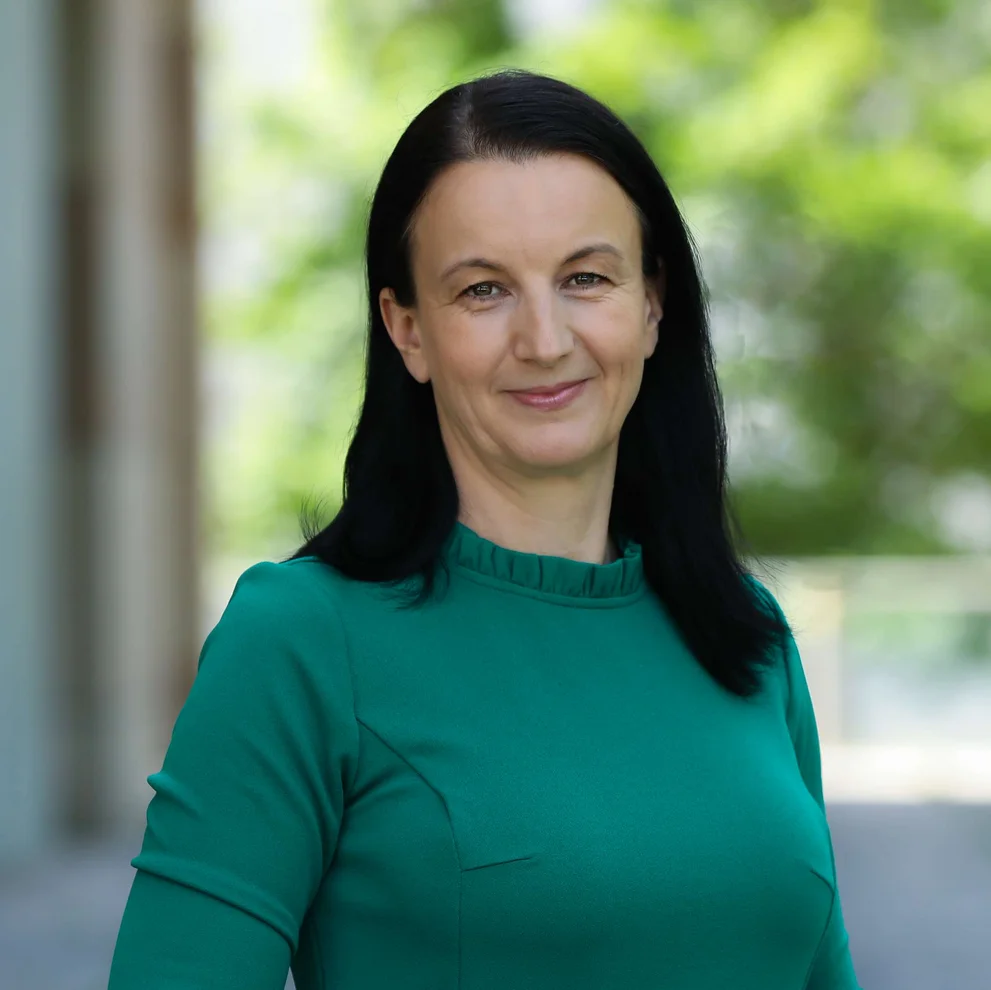 Portraitfoto von Delfa Barnjak