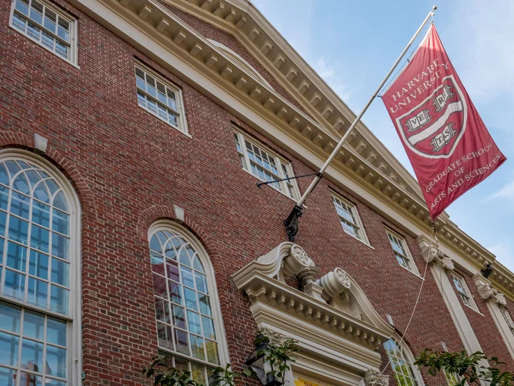 Universität Harvard.