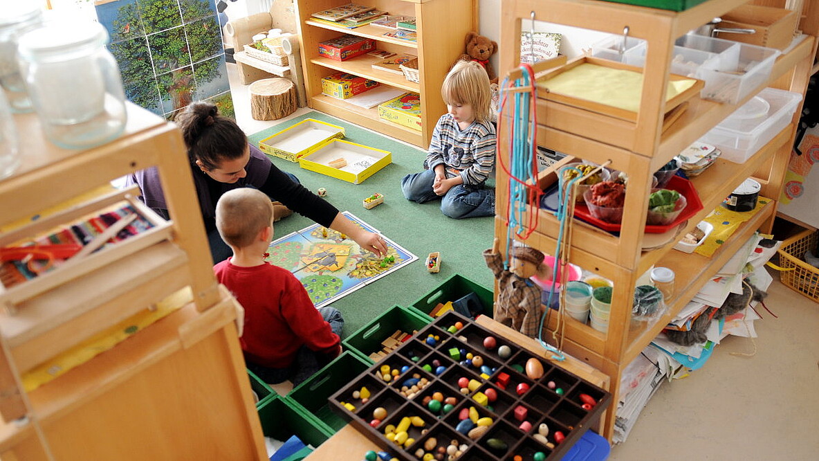 Kinderbetreuung 46365926
